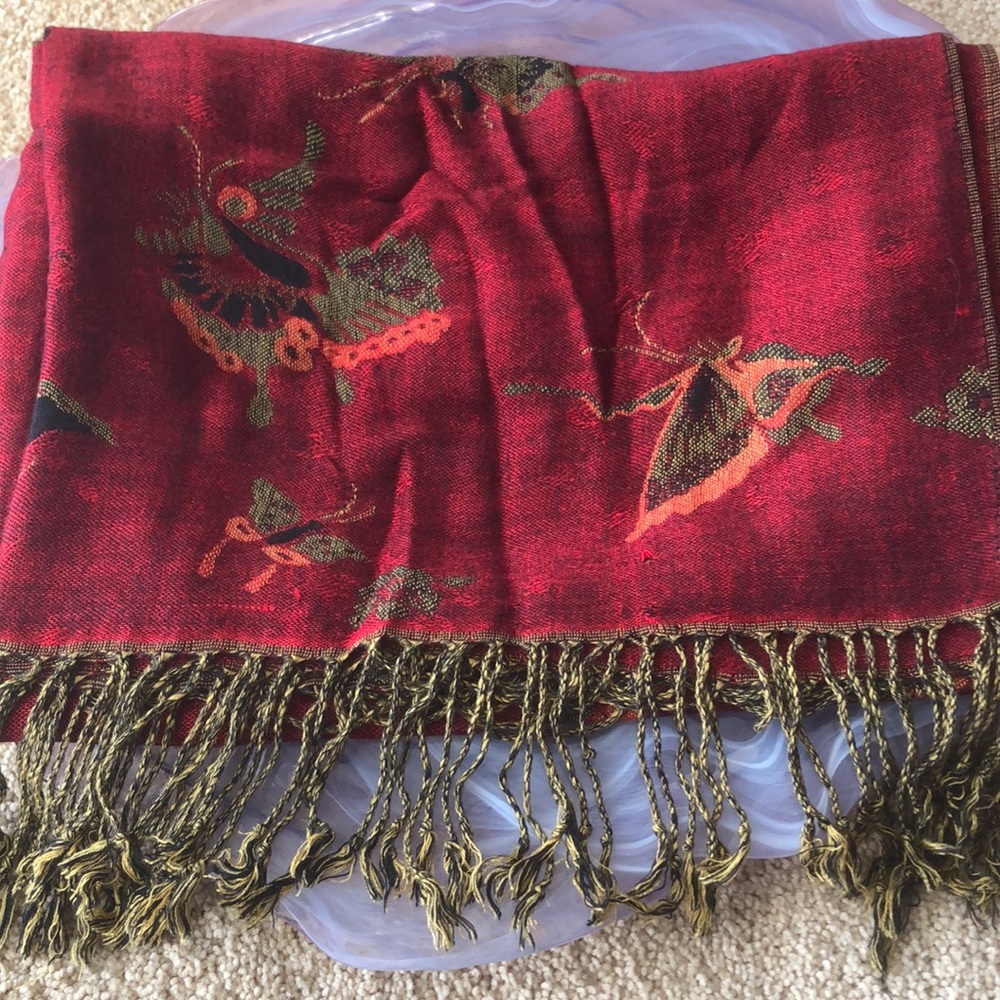 PASHMINA BUTTERFLY PATTERN SCARF • RED/ORANGE/GREEN • 70” x 28” - Picture 3 of 9
